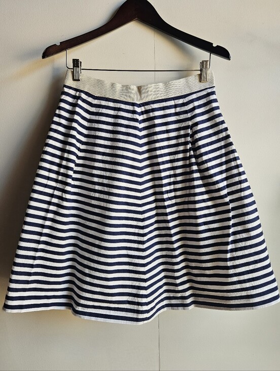 LOFT Dresses & Skirts - Loft High-Waisted A-Line Pleated Skirt in Women's 8